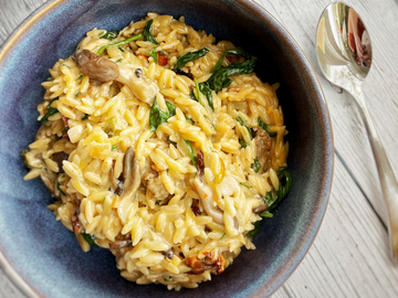 EMPLOYEE FAVORITE! ONE-POT CREAMY ORZO WITH CHICKEN SAUSAGE