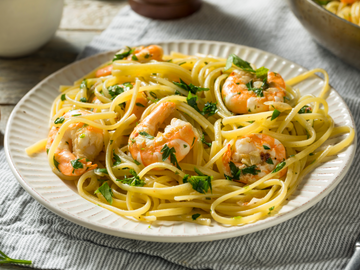 PRAWN SCAMPI WITH FRESH LINGUINE