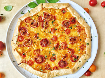 ROASTED GARLIC + TOMATO GALETTE